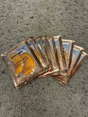 Grace & Stella Gold Under-Eye Gel Patches - Energizing Eye Mask (Gold)